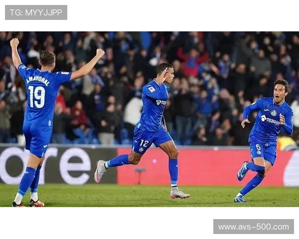 格林伍德技术特点析:双脚均衡+欧洲步突破 格林伍德技术特点析:双脚均衡+欧洲步突破