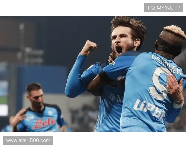 克瓦拉茨赫利亚内切爆射破门,王子公园球场沸腾 克瓦拉茨赫利亚内切爆射破门,王子公园球场沸腾