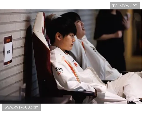 TES野辅崩盘暴露新人短板，JackeyLove缺席致体系失衡