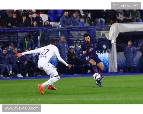 巴黎圣日耳曼1-0客胜欧塞尔，巴尔科拉制胜球助球队暂登顶